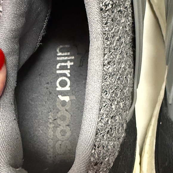 Men's Adidas Ultraboost, Charcoal Gray - Picture 3 of 10